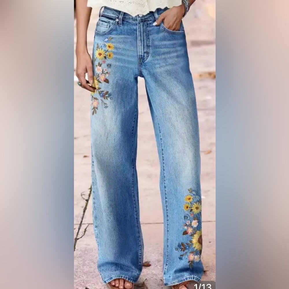 Flamingals Wash Floral Embroidery Mid Rise Straight Leg Jeans